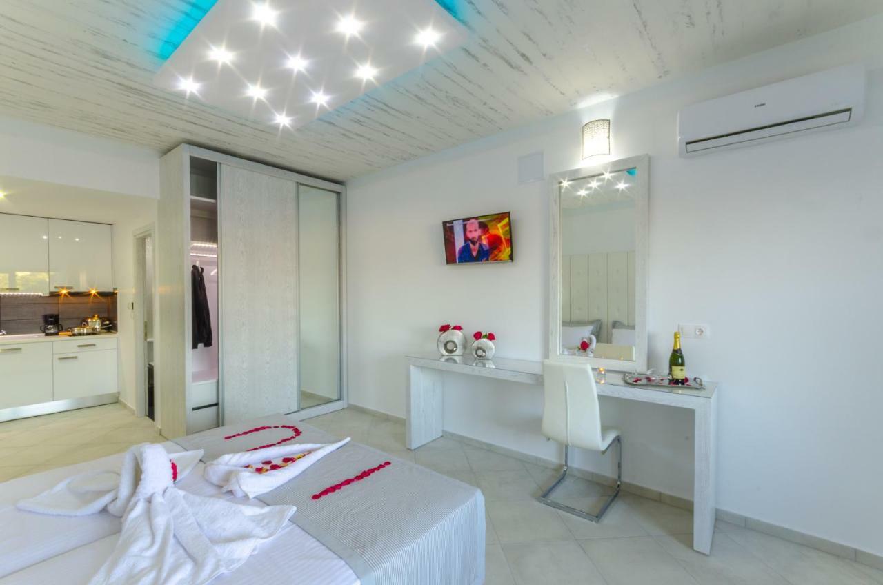 Ftelia Luxury Studio "Quattro" Megali Ammos  Dış mekan fotoğraf